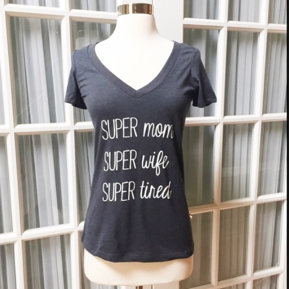 Super Mom Tee - Picture 3 of 3